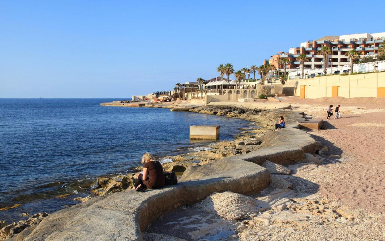 Cosy Designer Seaview Penthouse With Terrace & Bbq Lejlighed San Pawl il-Baħar Eksteriør billede