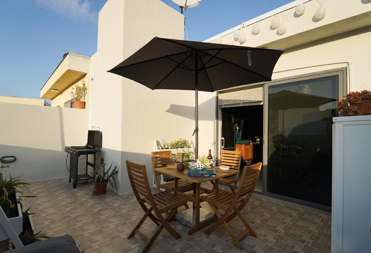 Cosy Designer Seaview Penthouse With Terrace & Bbq Lejlighed San Pawl il-Baħar Eksteriør billede